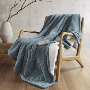 Amira - Dream Soft Heated Throw - Blue
