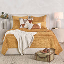 Bari - Velvet Quilt
