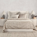 Bari - Velvet Quilt Set