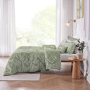 Felicia - Velvet Comforter Set With Throw Pillow - Green